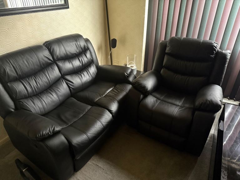 2 seater recliner and 1 seater 