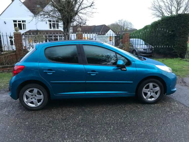 PEUGEOT 207 1.4 SPORT 11 MONTHS MOT SERVICE HISTORY PANORAMIC ROOF RELIABLE SMALL CAR ULEZ COMPLIANT