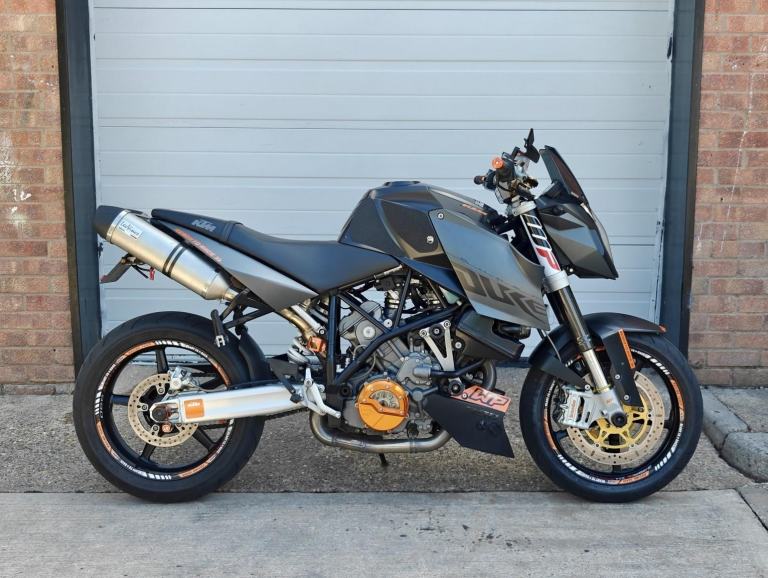 KTM 990 SUPER DUKE - 2008 Petrol Manual in Grey