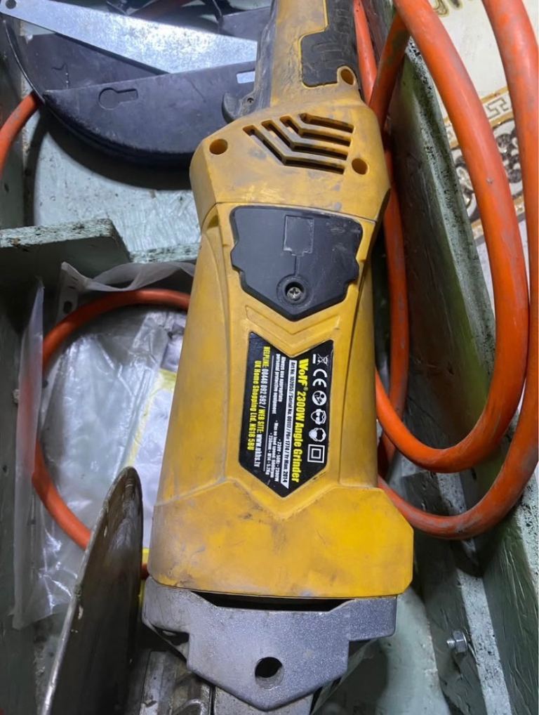 Big angle Grinder with blade