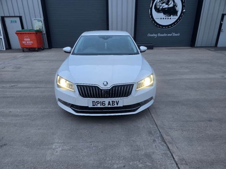 Skoda, SUPERB, Hatchback, 2016, Manual, 1968 (cc), 5 doors