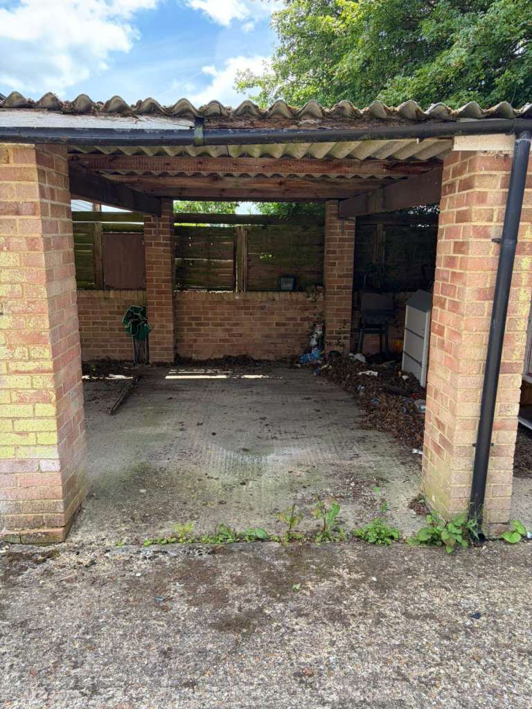 Carport to rent