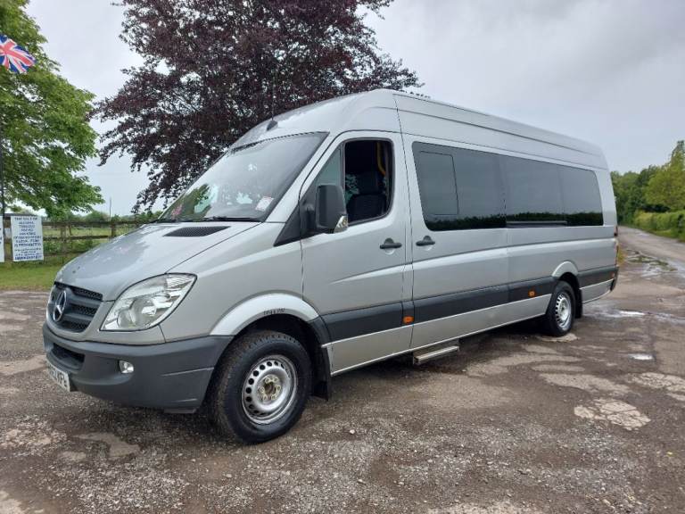MERCEDES SPRINTER WHEELCHAIR LIFT MINIBUS 