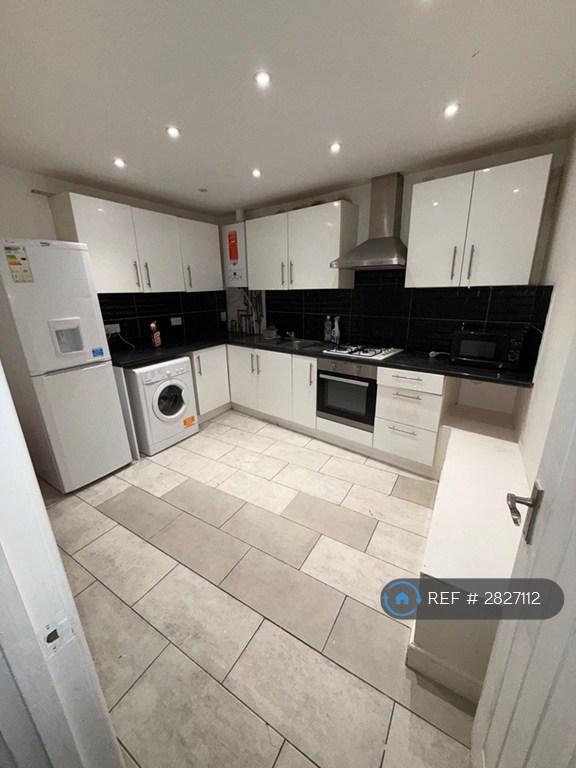 2 bedroom flat in King William Street, Coventry, CV1 (2 bed) (#2827112)