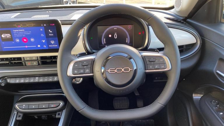 2025 Fiat 600 1.2 MHEV SUV 5dr Petrol Hybrid e-DCT Euro 6 (s/s) (136 ps) HATCHBACK Petrol/Electri...