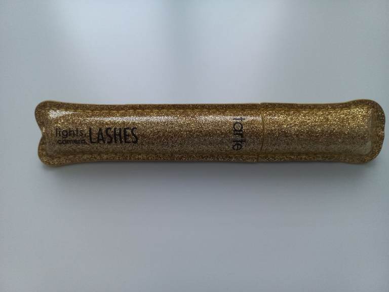 NEW TARTE BLACK MASCARA ( £5 EACH WITH PROCEEDS TO GUIDE DOGS )