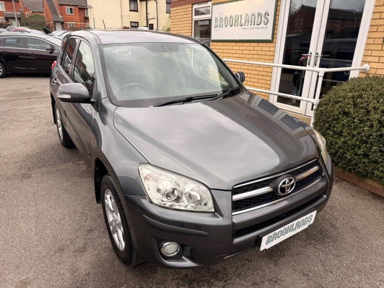 2010 Toyota RAV4 D-4D XT-R 5 Door One Owner 2.2 Diesel 4WD 6 Speed Manual 48+mpg