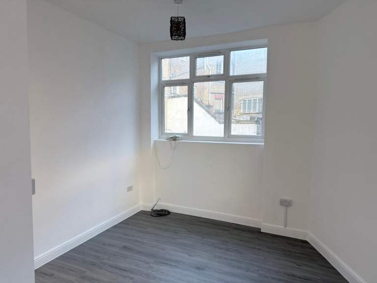Studio Flat to Rent – Deptford Broadway, SE8 4PH – Great Location Near Transport