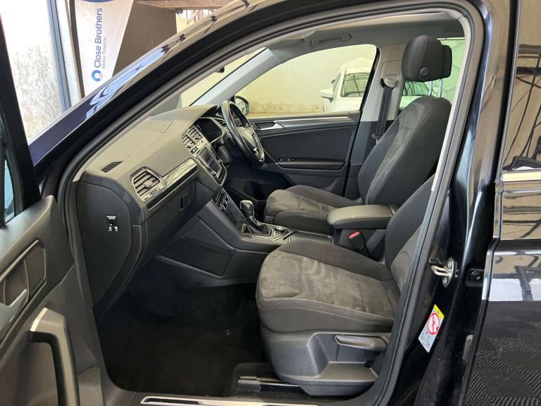 2017 Volkswagen Tiguan 2.0 TDi 150 4Motion SEL 5dr DSG ESTATE DIESEL Automatic