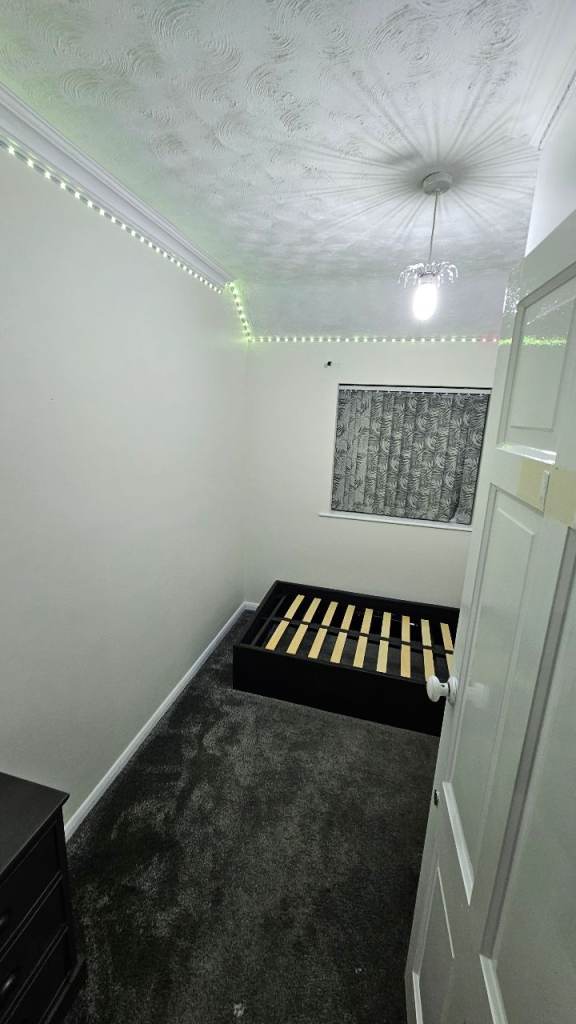 A single room to rent in DA7 