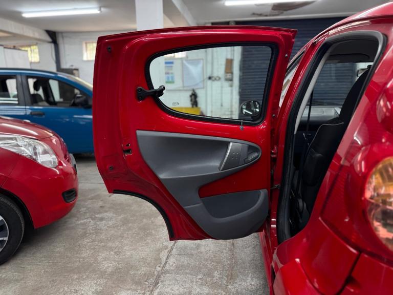 2011 Peugeot 107 1.0 Urban 5dr 2-Tronic HATCHBACK Petrol Automatic