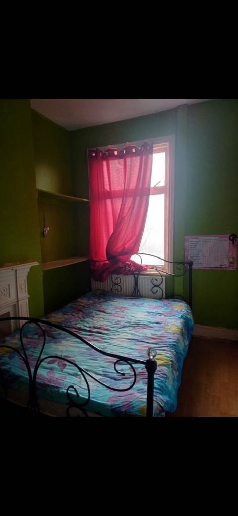 Looking for 1 single good working person, £600, E6 3nw