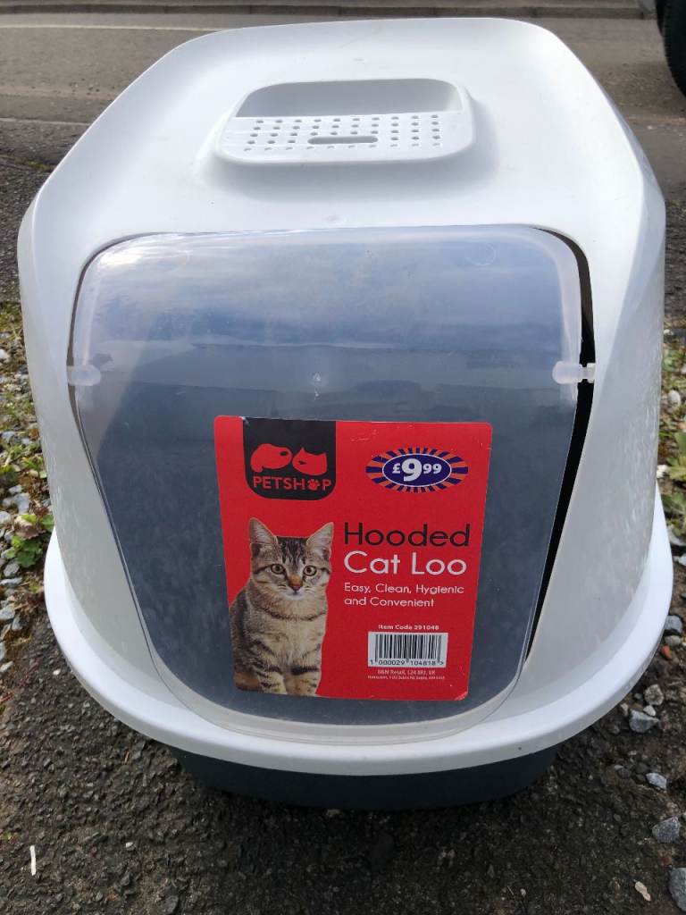CAT LOO, c. 25 Litres ULTRA-ABSORBENT CAT LITTER, CARPETED SCRATCHING POST & CAT TOY