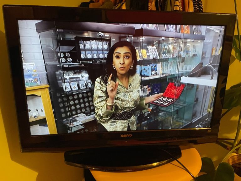 image for Sanyo 32 inch TV