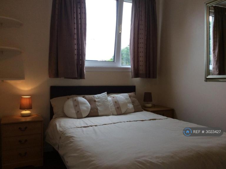 1 bedroom flat in Merkland Road, Aberdeen, AB24 (1 bed) (#3023427)
