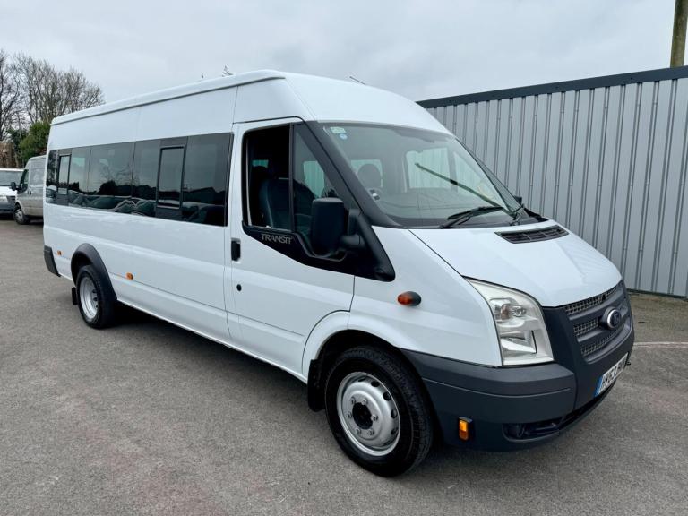 2013 Ford Transit Medium Roof 17 Seater TDCi 135ps NA DIESEL Manual
