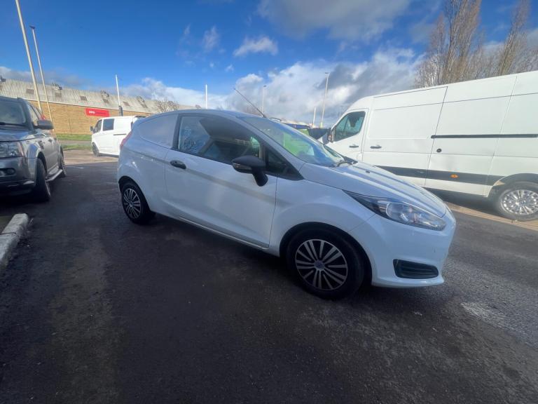 2015 Ford Fiesta 1.5 TDCi ECOnetic Van CAR DERIVED VAN Diesel Manual