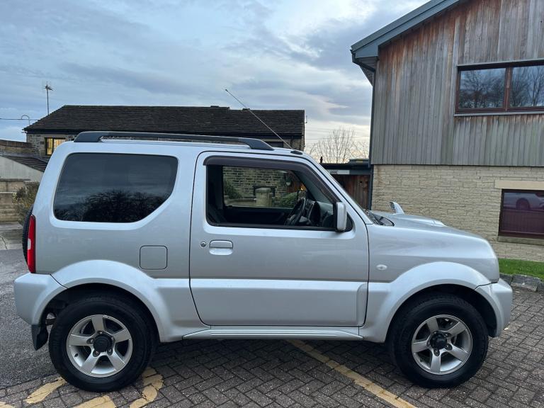 2017 SUZUKI JIMNY 1.3 AUTO LOW MILES