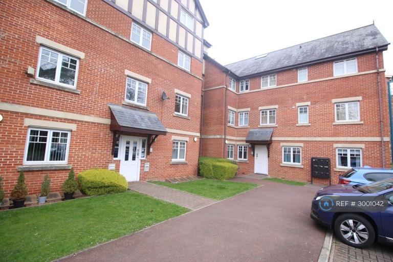 2 bedroom flat in Scholars Park, Darlington, DL3 (2 bed) (#3001042)