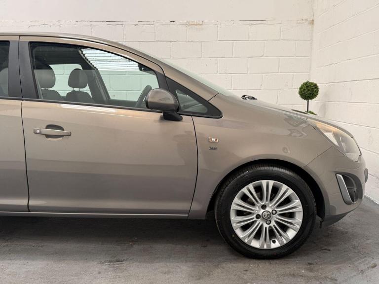 2013 Vauxhall Corsa 1.4 16V SE Auto Euro 5 5dr HATCHBACK Petrol Automatic