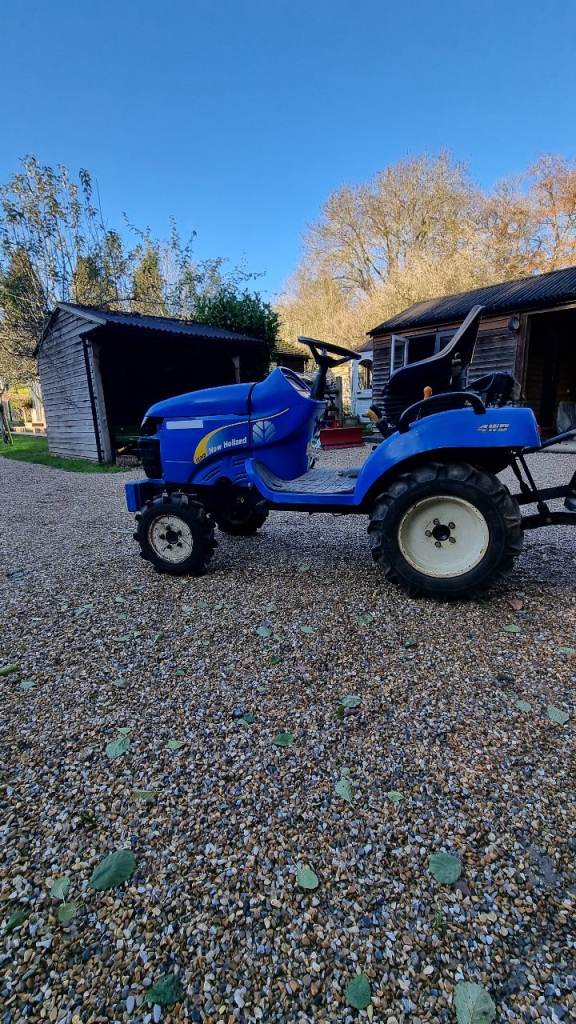 New Holland Tz24d compact tractor 4wd 2014 for mower etc..
