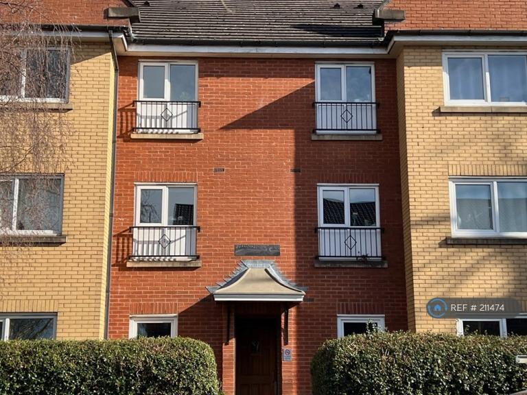 2 bedroom flat in The Deansgate, Manchester, M14 (2 bed) (#211474)