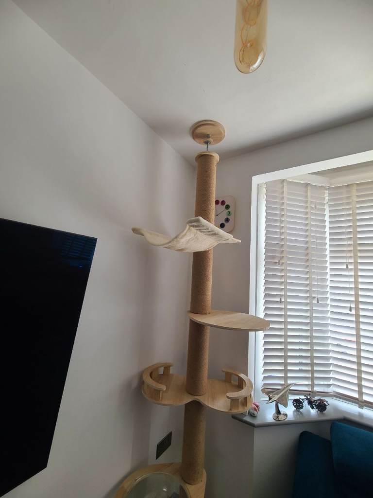 Standing Cat Tree 