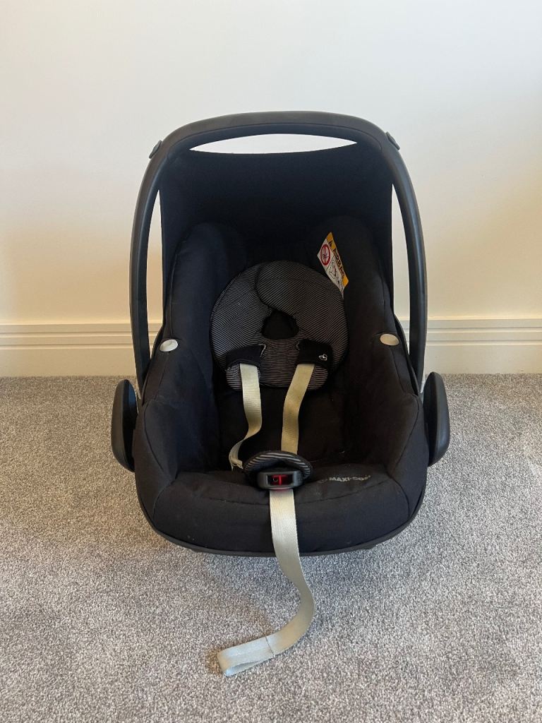Maxi-Cosi “Pebble” Car Seat, “Pearl” Car Seat & FamilyFix ISOFIX Base
