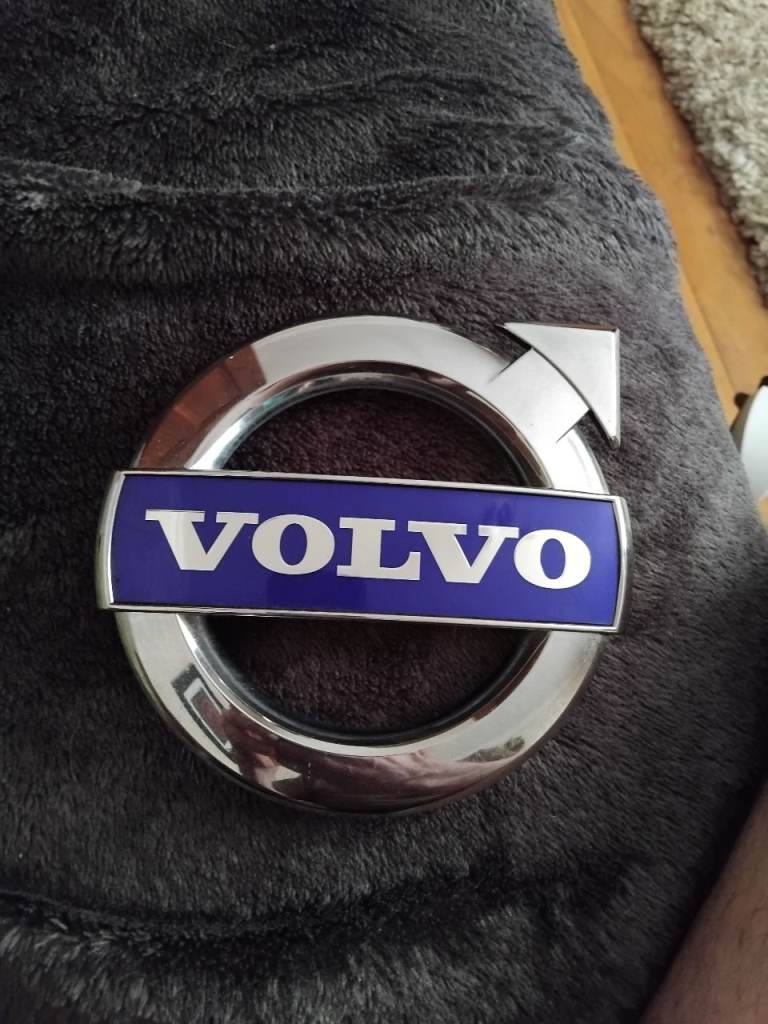 Volvo s60 r design badge from 2015 