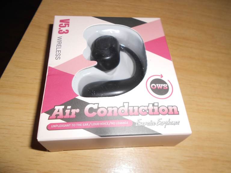 Bluetooth exercise earphones