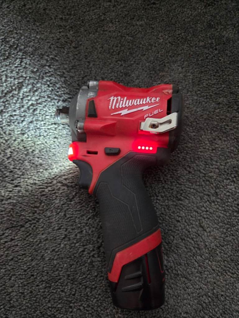 Milwaukee 1/2 inch impact wrench 