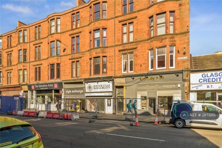 3 bedroom flat in Dumbarton Road, Glasgow, G11 (3 bed) (#2873213)
