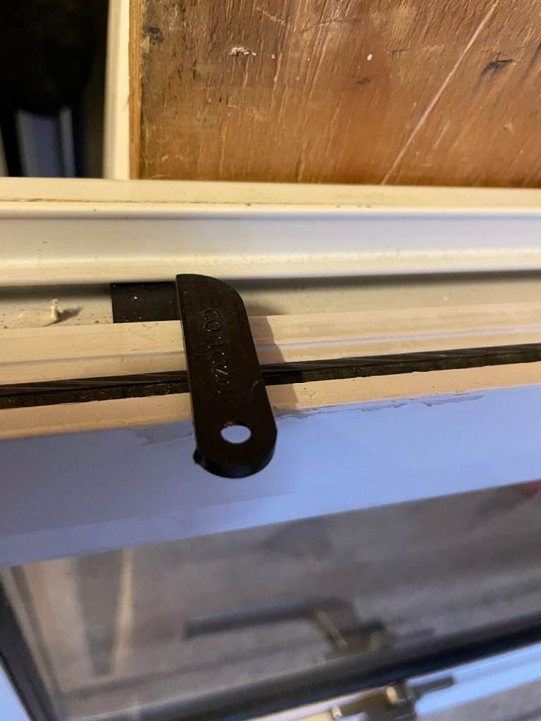 H 111 x W 112 cm - ALUMINIUM DOUBLE GLAZED WINDOW - CLEAR GLASS (REF: MJ260)