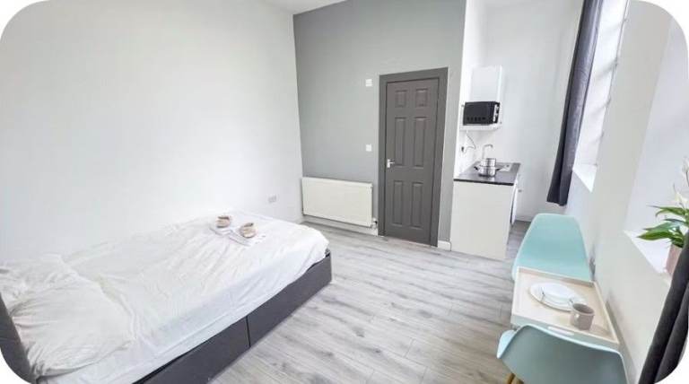 Furnished studio Flat to rent- Edgware (HA8)