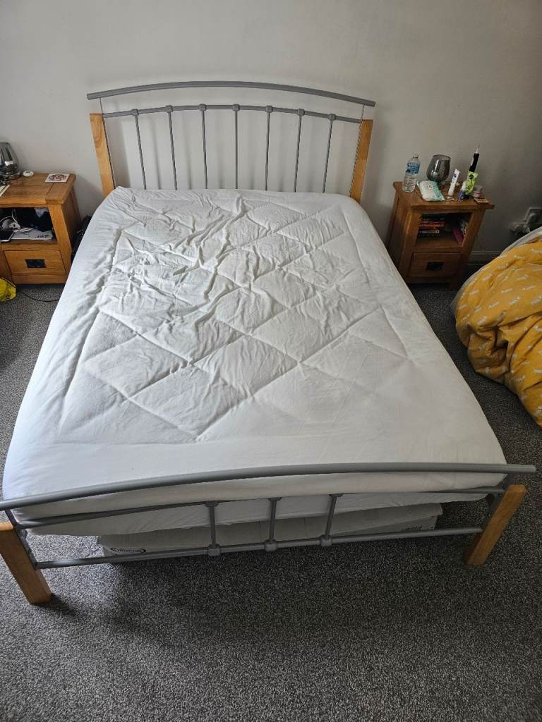 Double bed (metal frame) with mattress included 