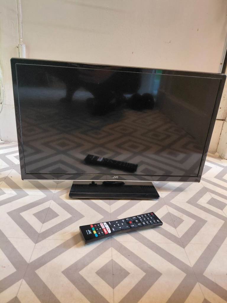JVC Smart TV 24"