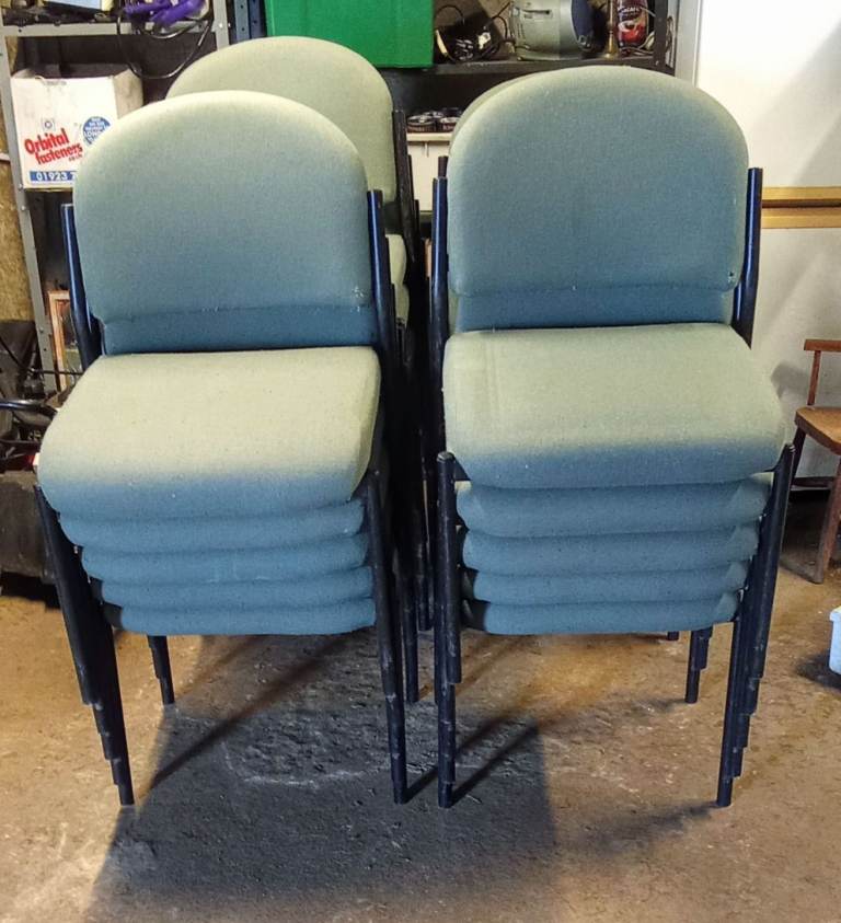 Stackable chairs 