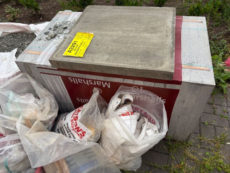 600x600x50 Marshalls/BSS paving slabs 