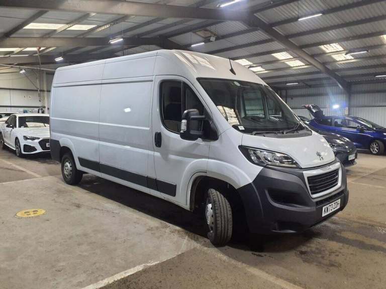 2023 Peugeot Boxer 2.2 BlueHDi H2 Professional Premium+ Van 140ps PANEL VAN DIESEL Manual