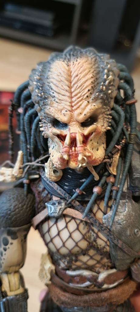 Hot toys Predator 2 Elder predator