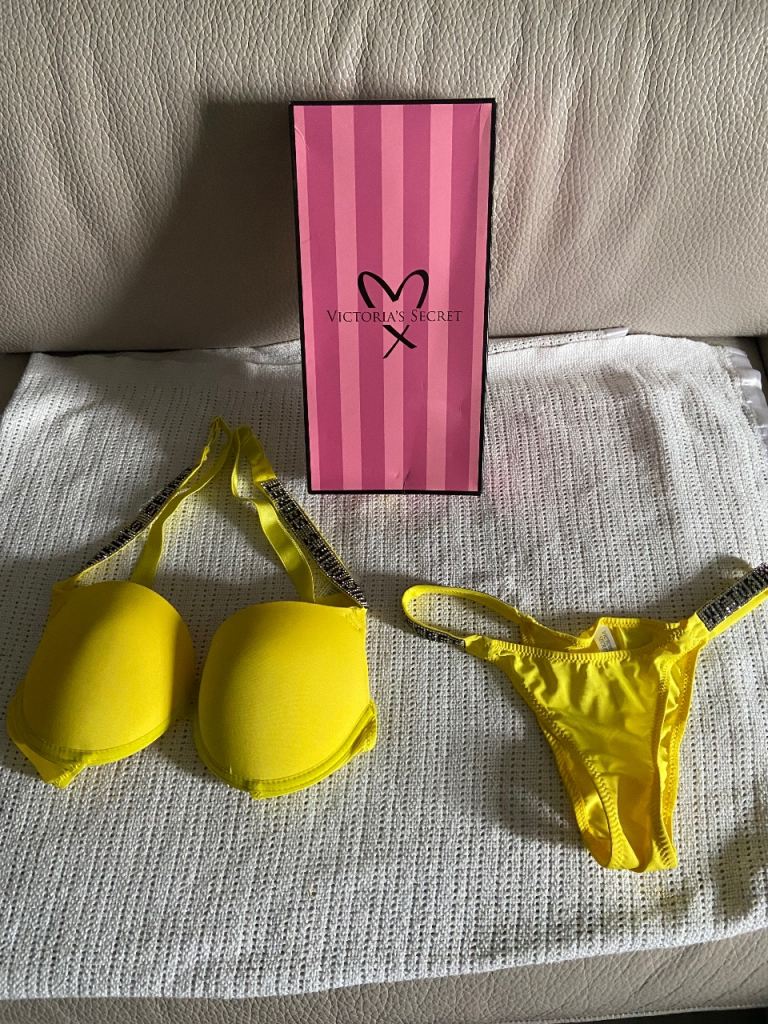 Victoria secret set yellow