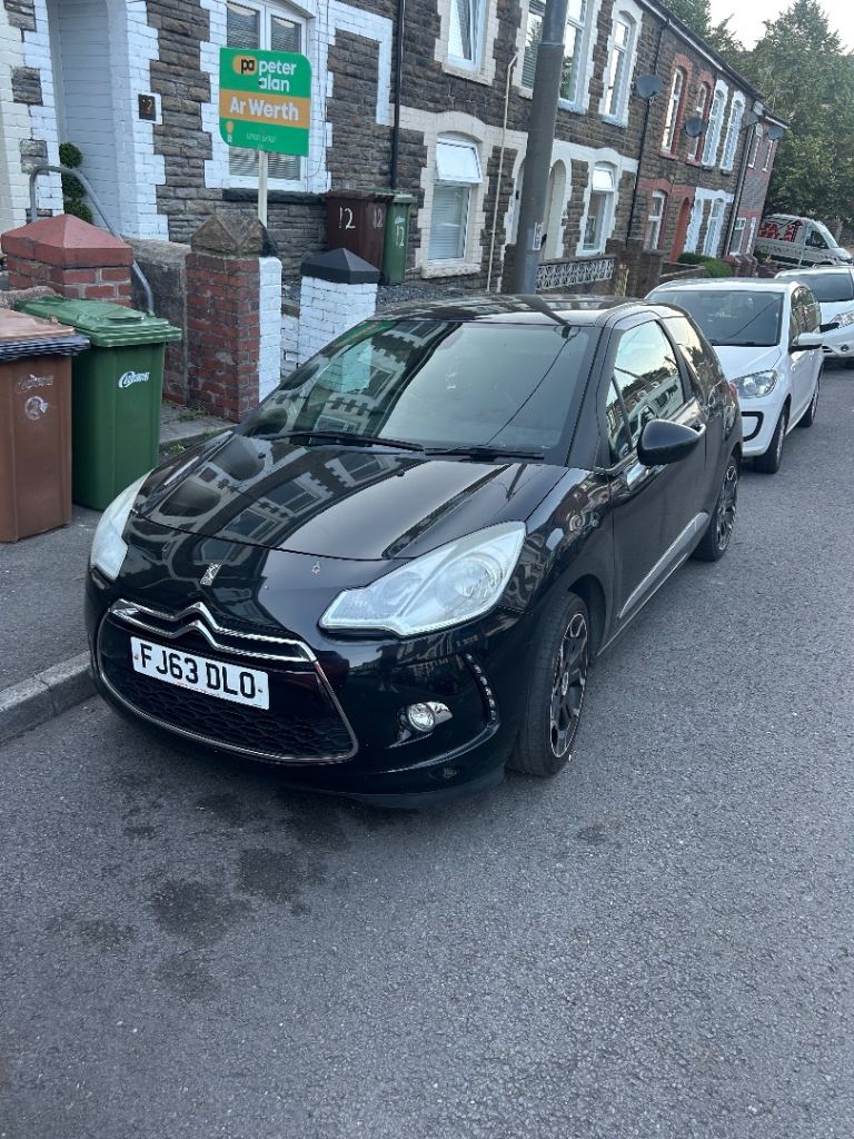 Citroen, DS3, Hatchback, 2013, Manual, 1560 (cc), 3 doors