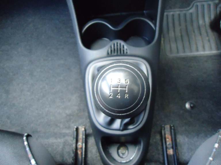 CITROEN C1 1.0 i VTR White Manual Petrol 2013