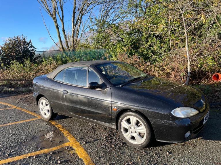 RENAULT MEGANE 1.6 CONVERTIBLE 2002 ON CHERISHED PLATES MOT JULY 15TH 2026 LOW 19516 MILES