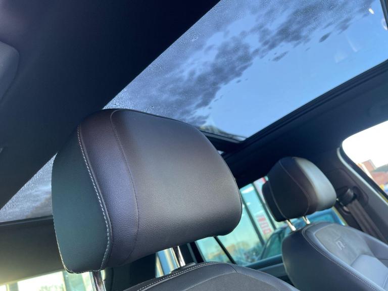 2020 Volkswagen Tiguan 1.5 TSI EVO R-Line Tech DSG Euro 6 (s/s) 5dr ESTATE Petrol Automatic