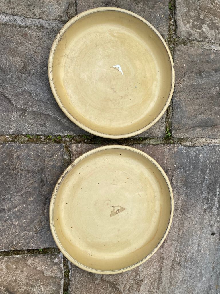 2x Plant Pot Saucers