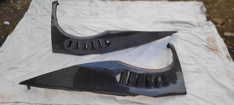 £395 Lamborghini Huracan front Forged Carbon vented wings pair