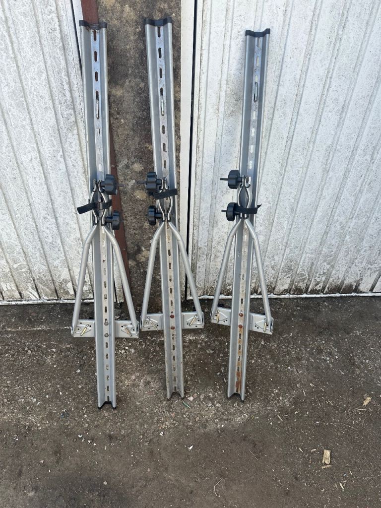3xHalfords Roof Mount Bike Rack