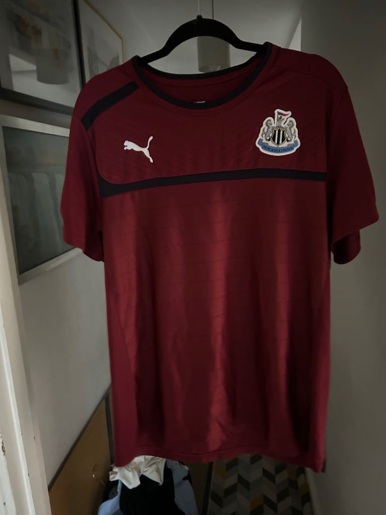 New Castle united football shirt 