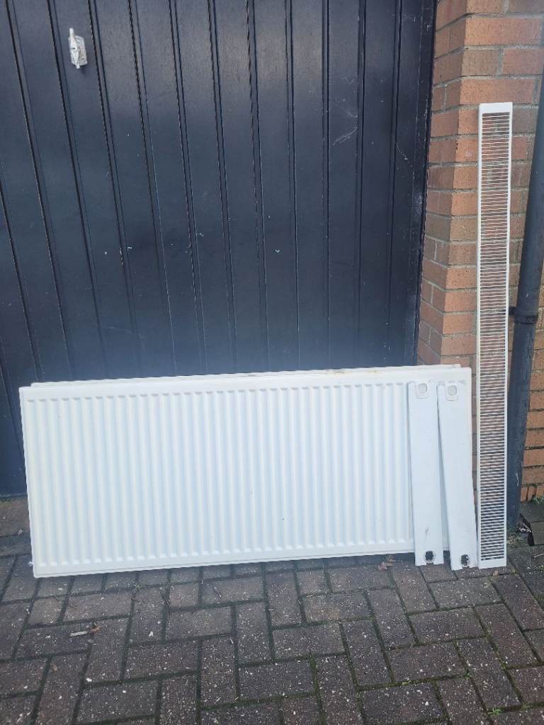 Double panelled radiator 140 x 60cm